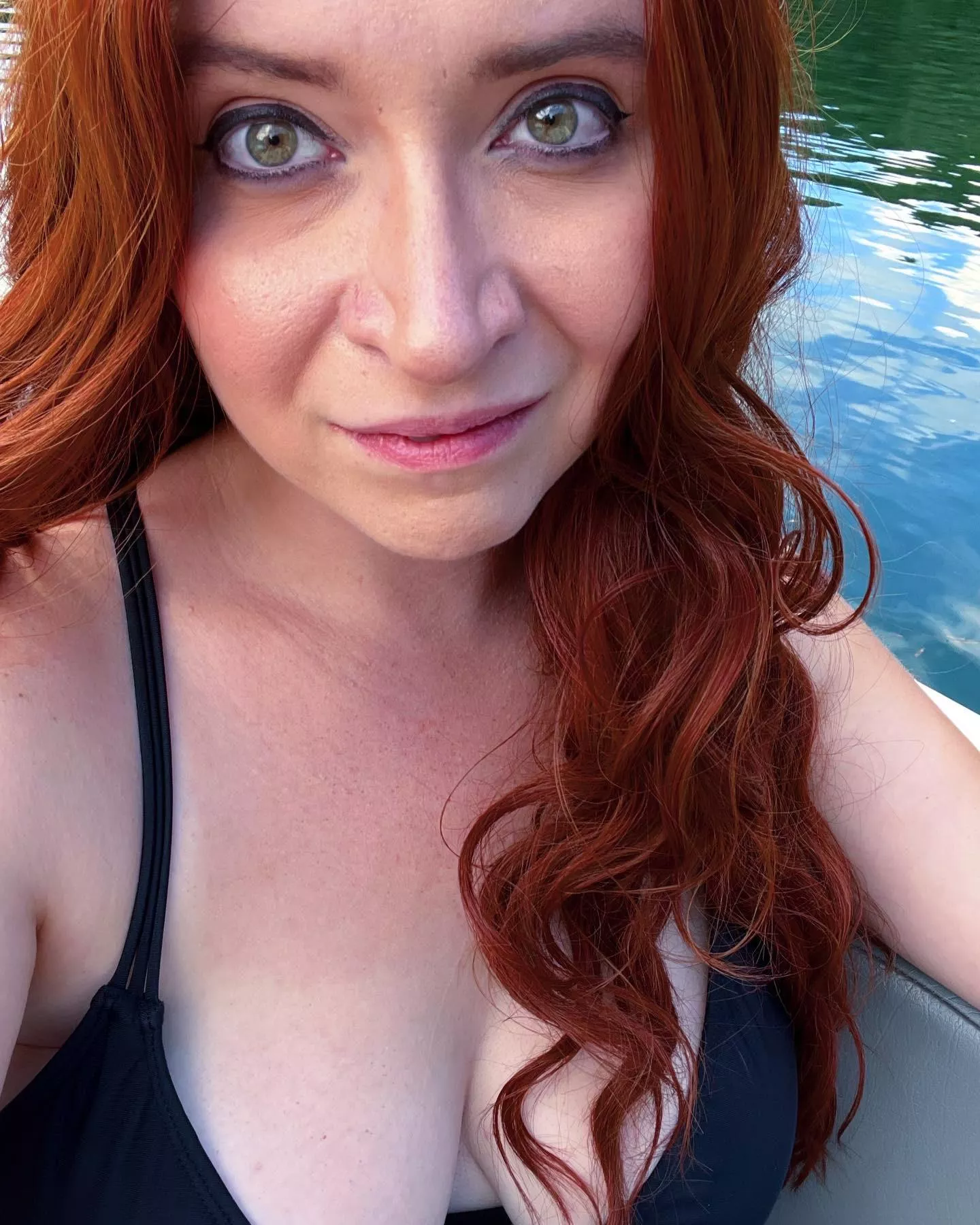 I look best in black