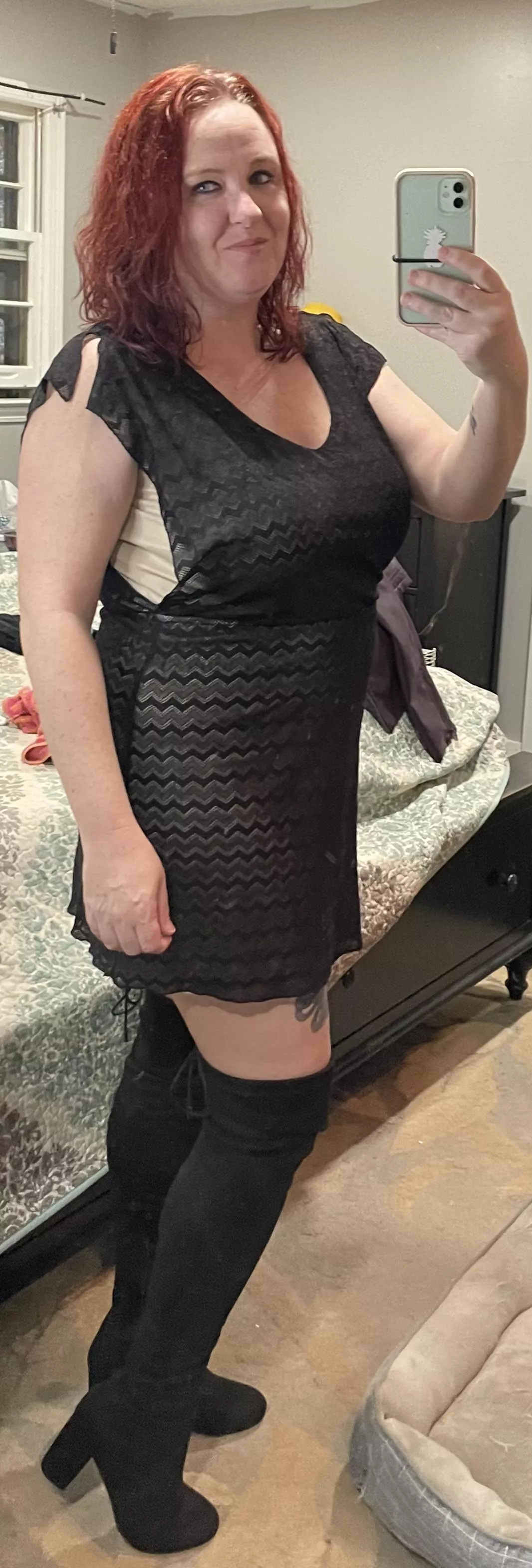 Leave your age if you’d fuck an older mom