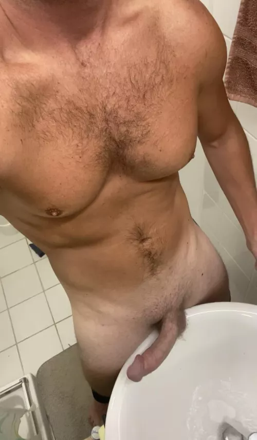[m] Locker room post-workout 😉