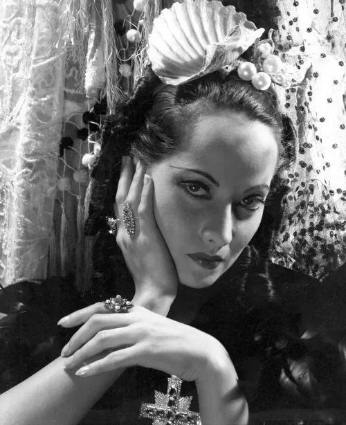 Merle Oberon (1934)