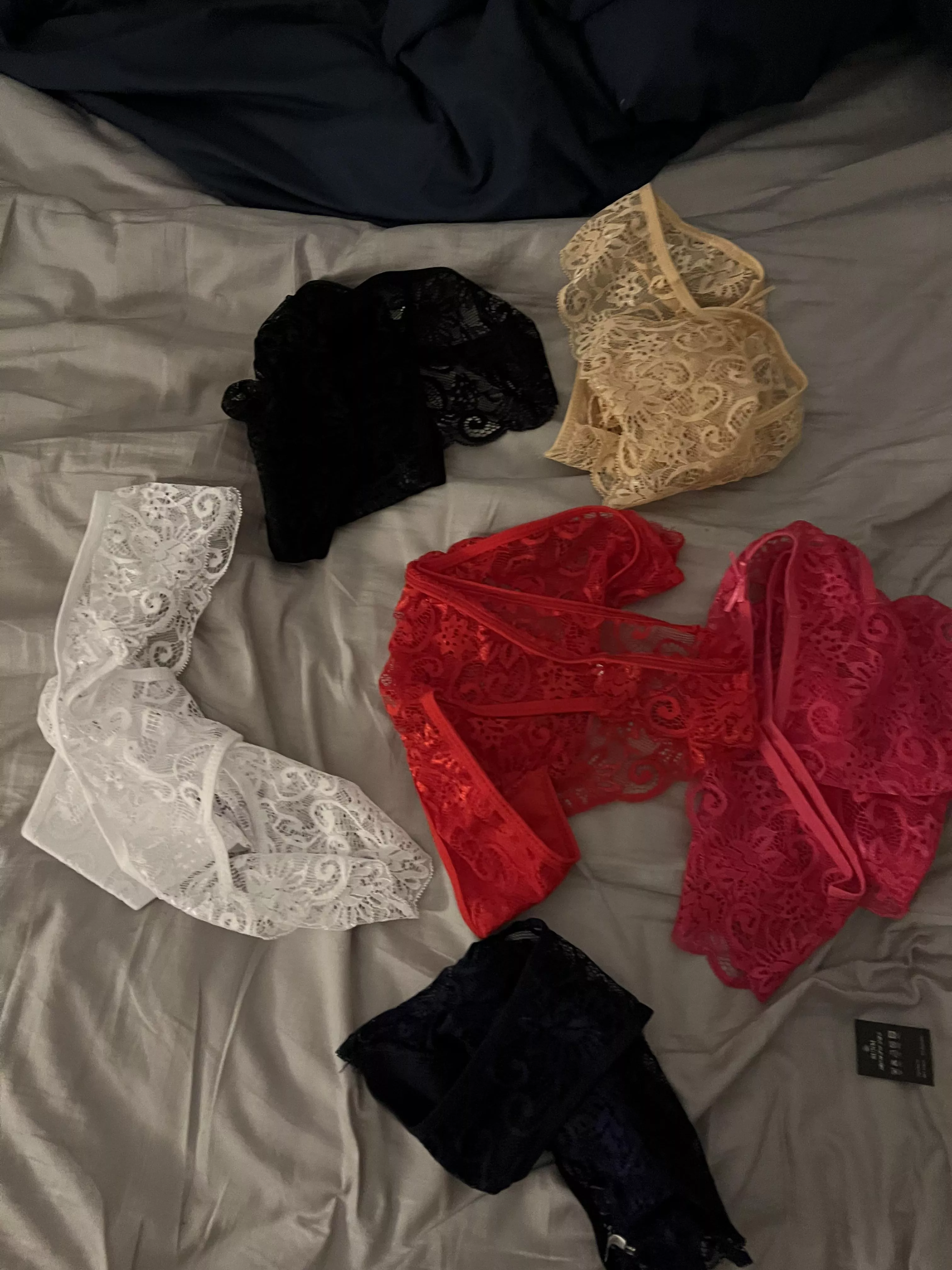 Mmmm decisions decisions 🤔🤔 help ?