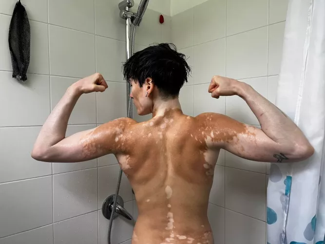 Muscles and dyike hehe