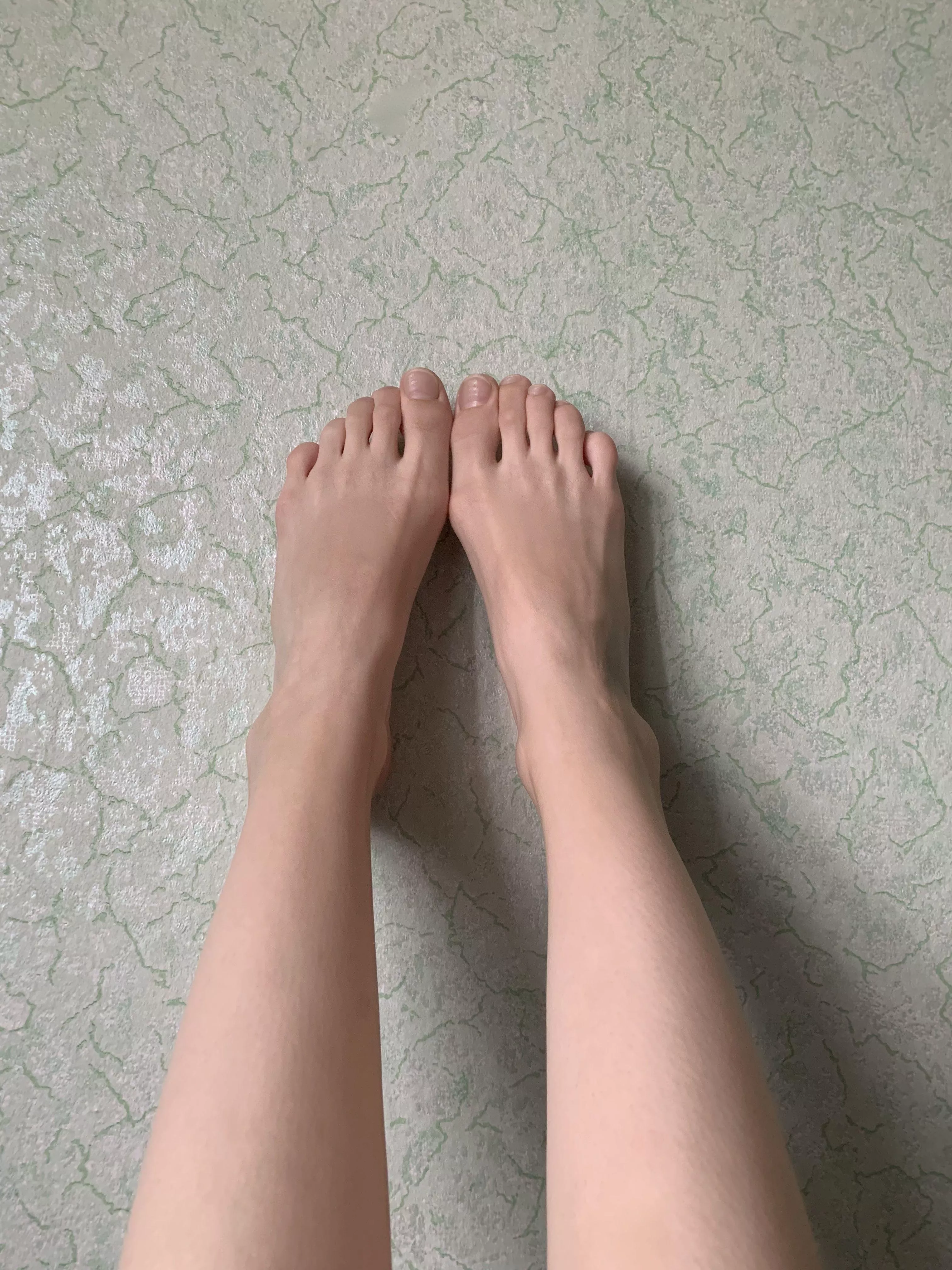 These legs will leave an unforgettable mark.