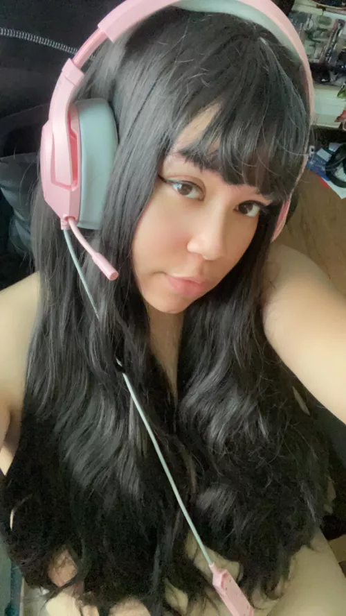 Wanna play with me as I level up [f]