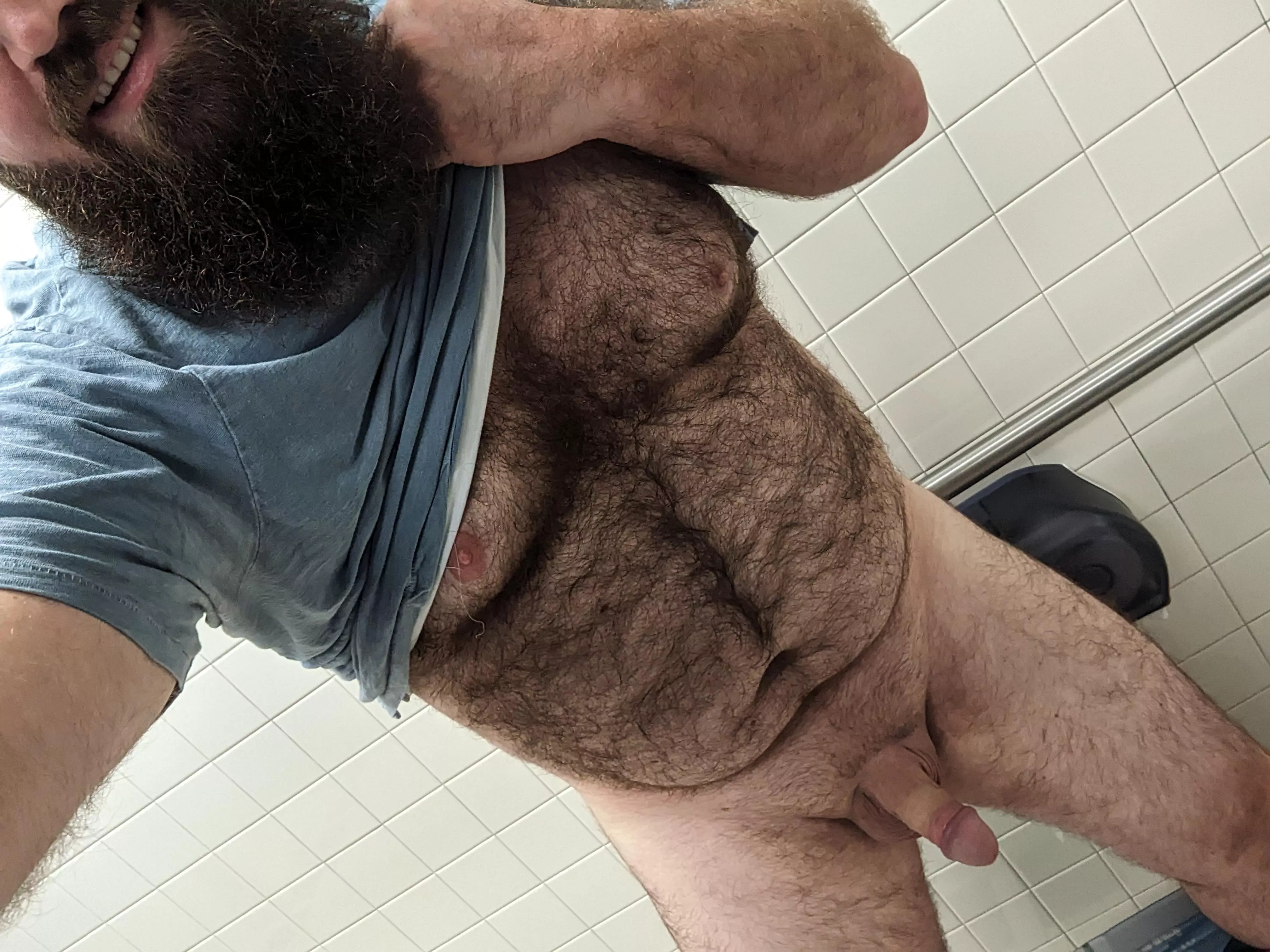 When you have to go into the office... you might as well take some pics from the bathroom. Wouldn't you like to bump into the IT guy in the bathroom like this?! 😏😁