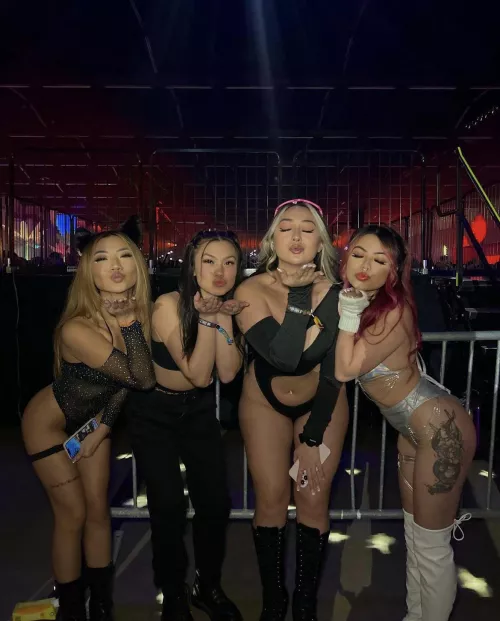 which rave slut are you face fucking then bending over on the rail?