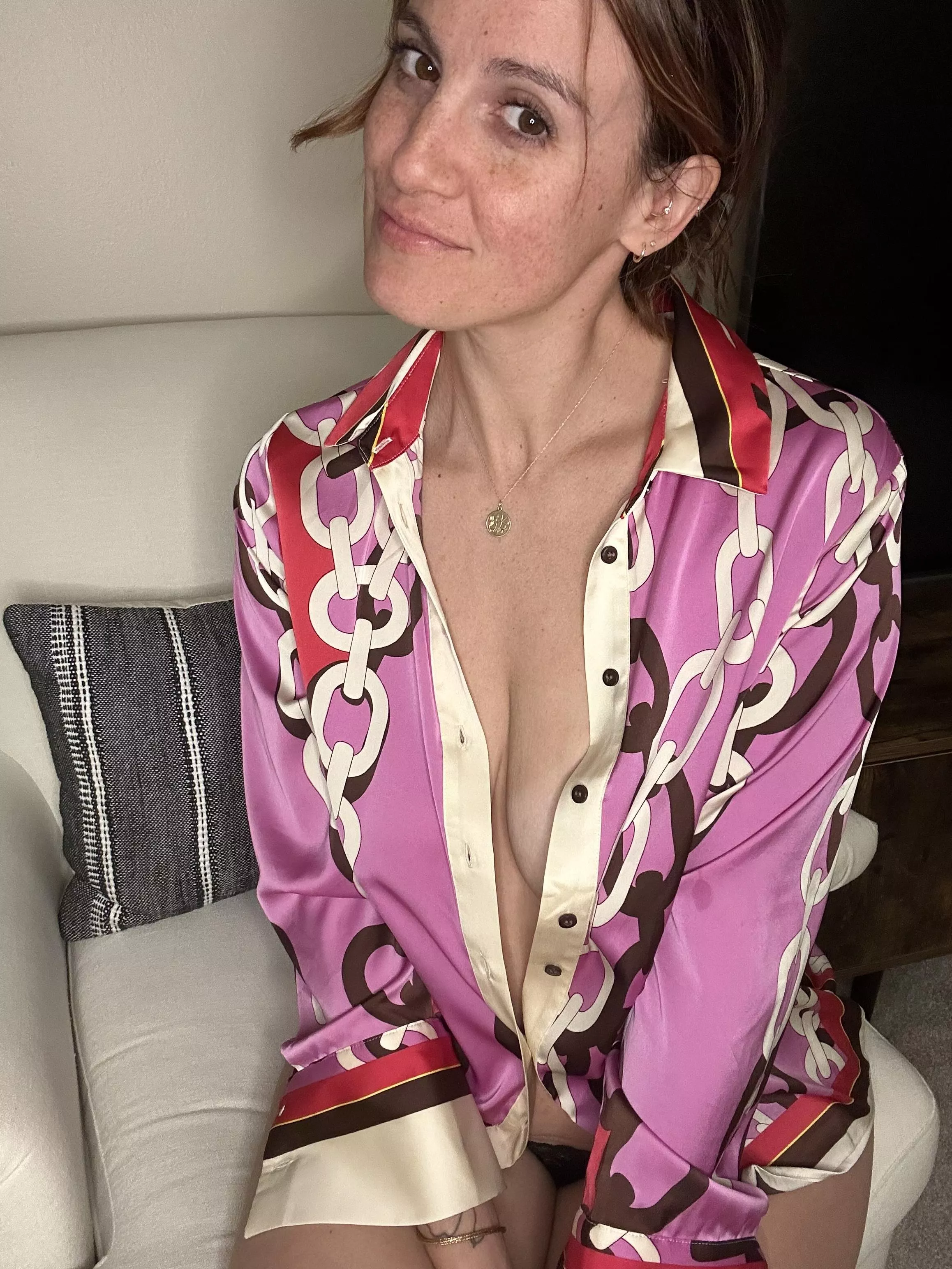 You're new favorite exhibit MILF awaits!