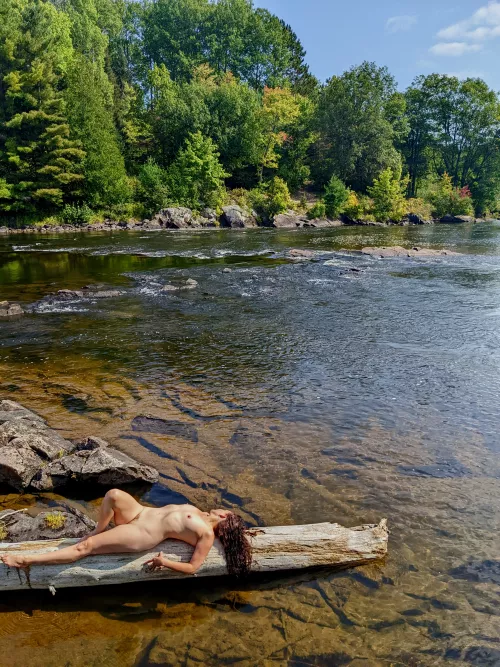 A rare view of a Naiad