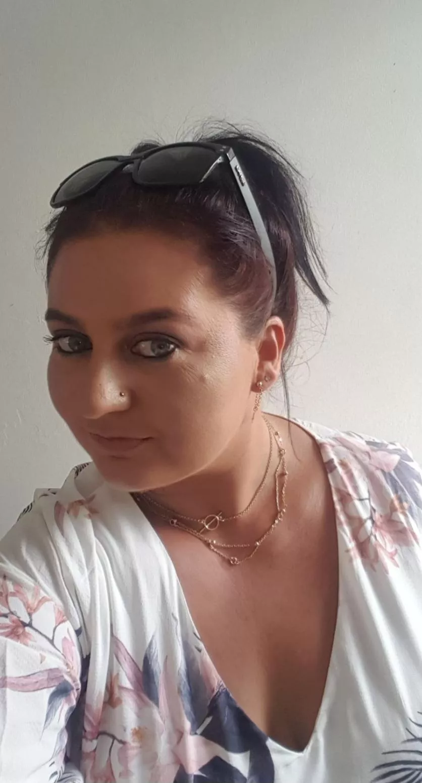 Bbw milf in need of attention 🍆