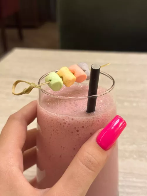 bright pink looks so good