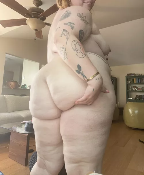 Chubby sluts are the best sluts, do you agree?