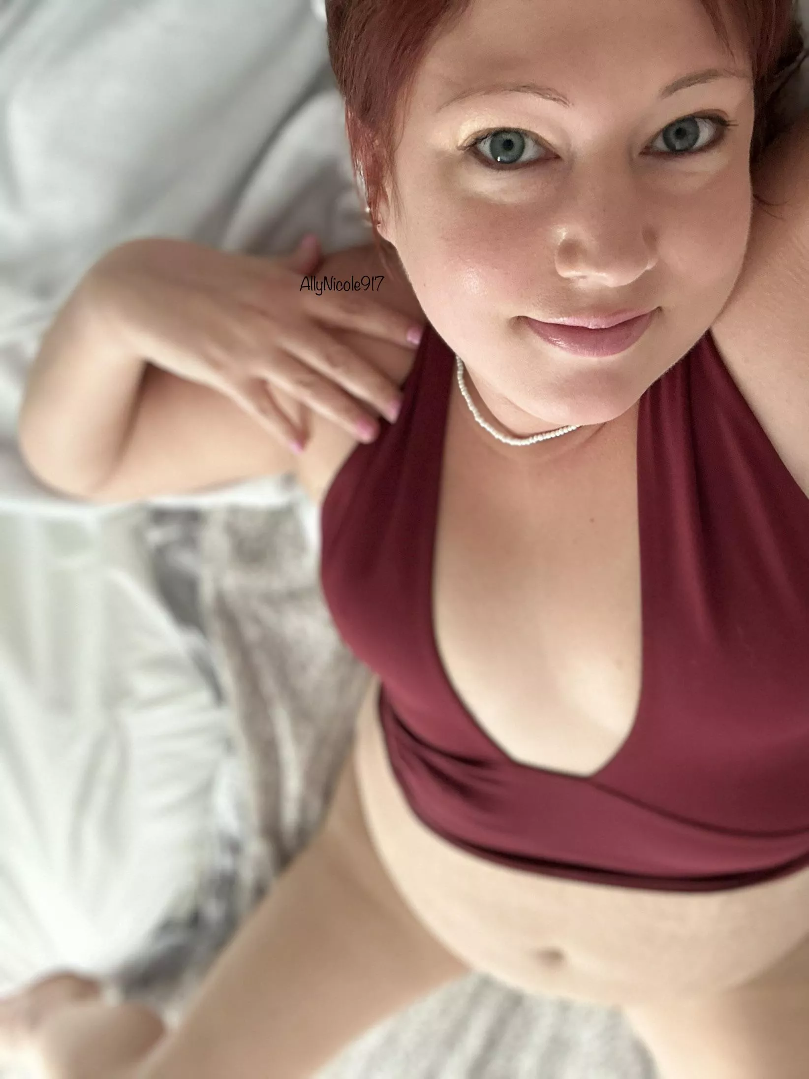 Come get comfy with me please