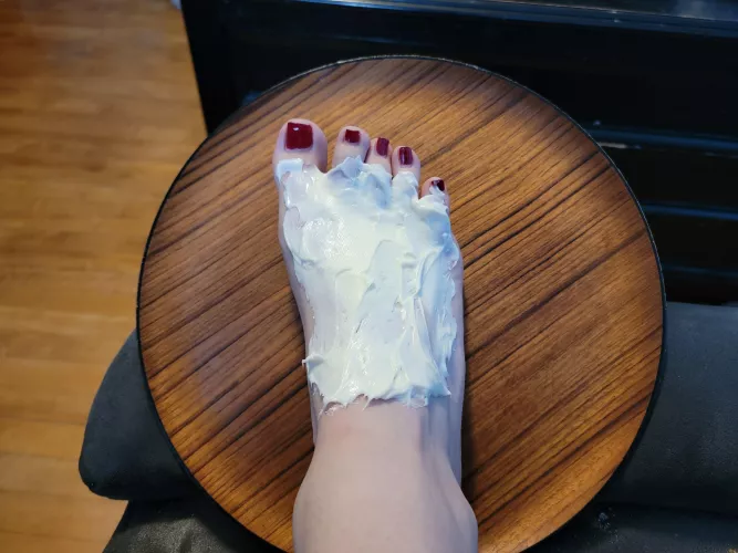 Had some fun and turned this kitty toes into a cake 🥰