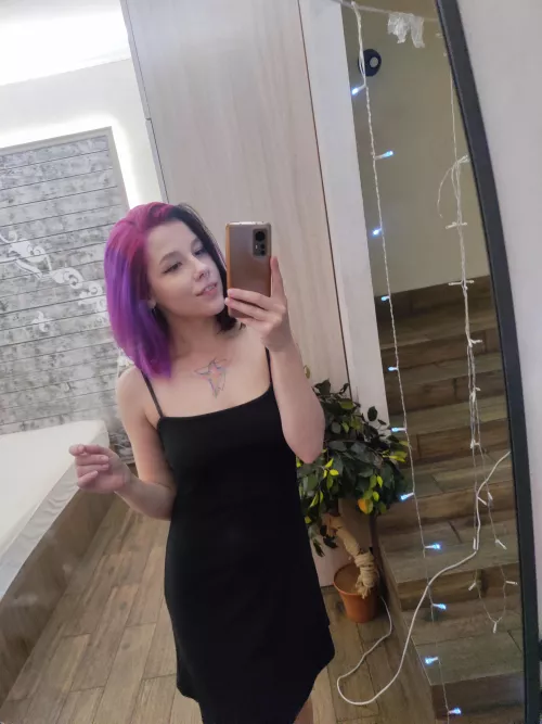 How do you like my dress?