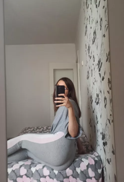 I just started working out recently. What do you think? 🍑