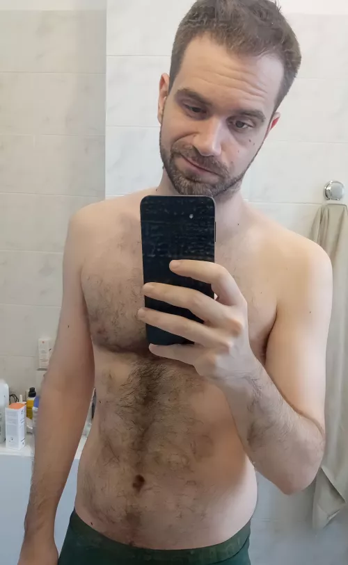 My wfh job hasn't surprisingly got me closer to my dad bod as I expected 🥲