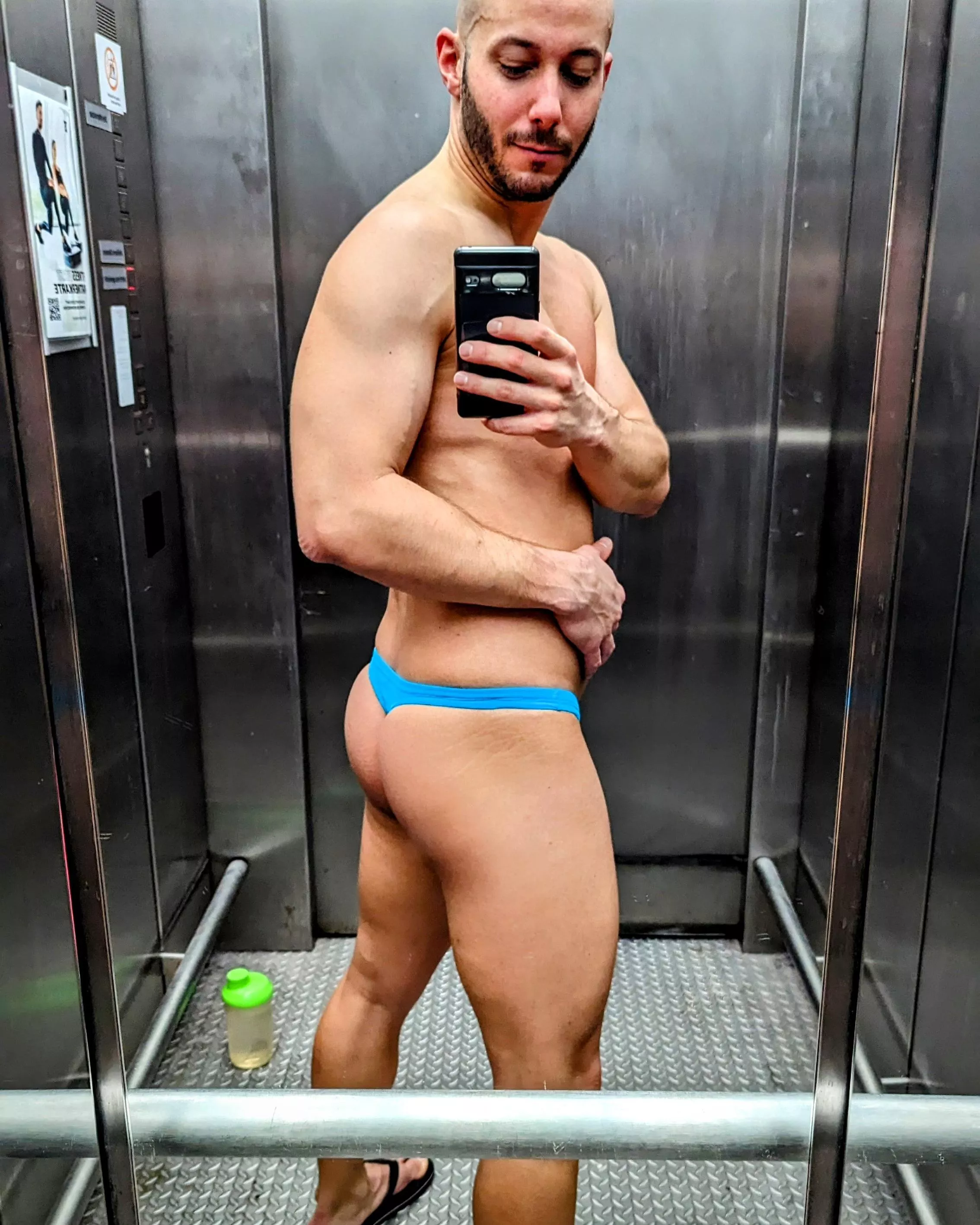 On the way to the roof top terrace ☀️