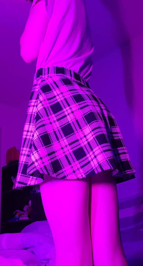 Say hello I'm shy 👉🏻👈🏻