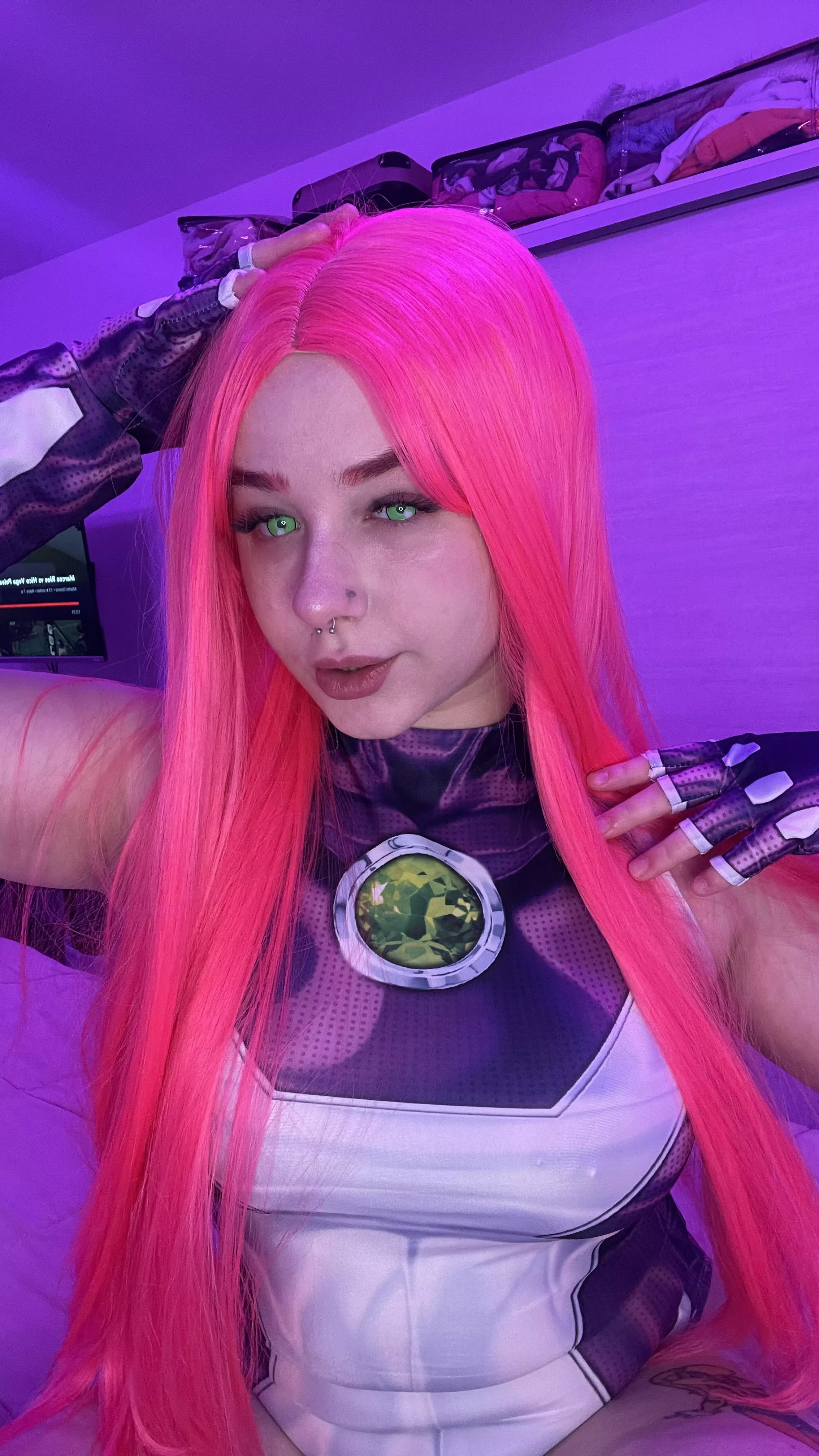 Starfire from Teen Titans by Foxy