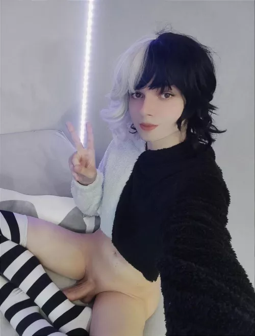 Would u let me suck your cock? 🥺