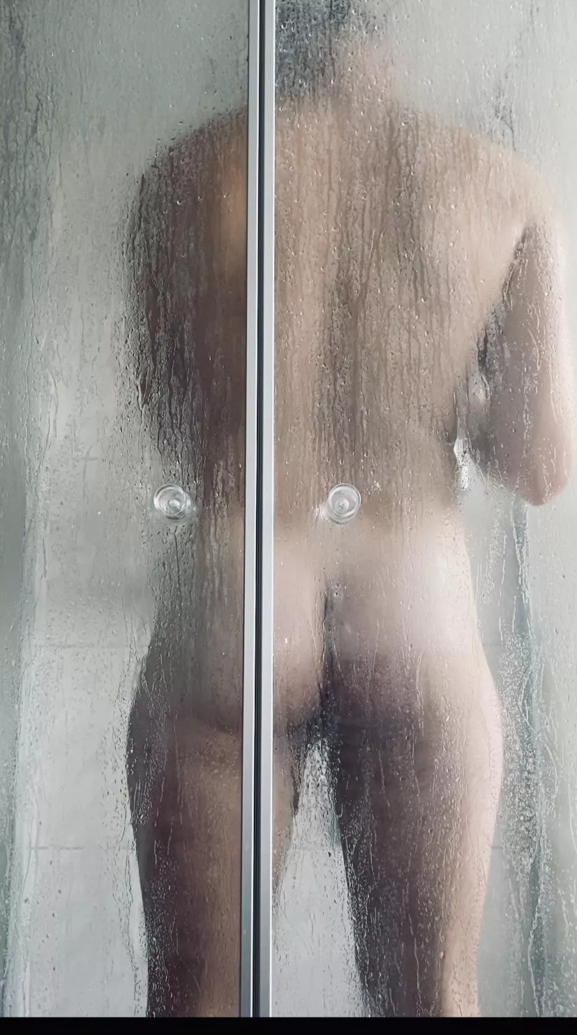 Would you take a shower with me ?