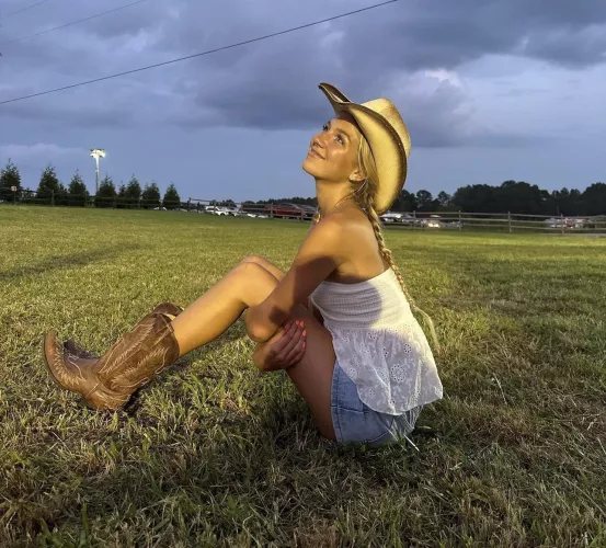 19f forever a cowgirl