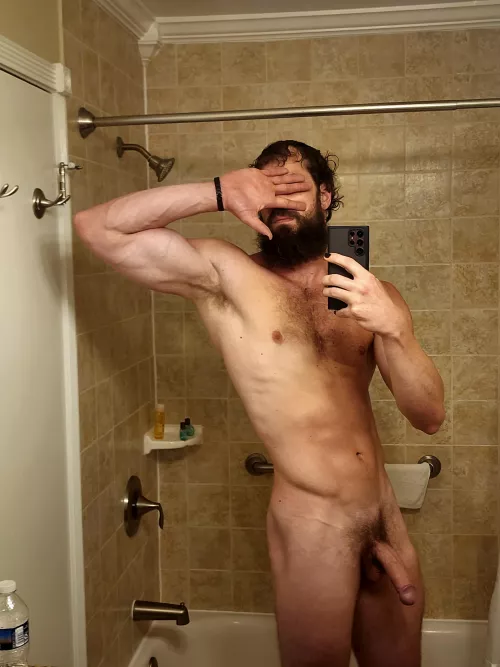 32-Hung daddy LF boytoy to punish