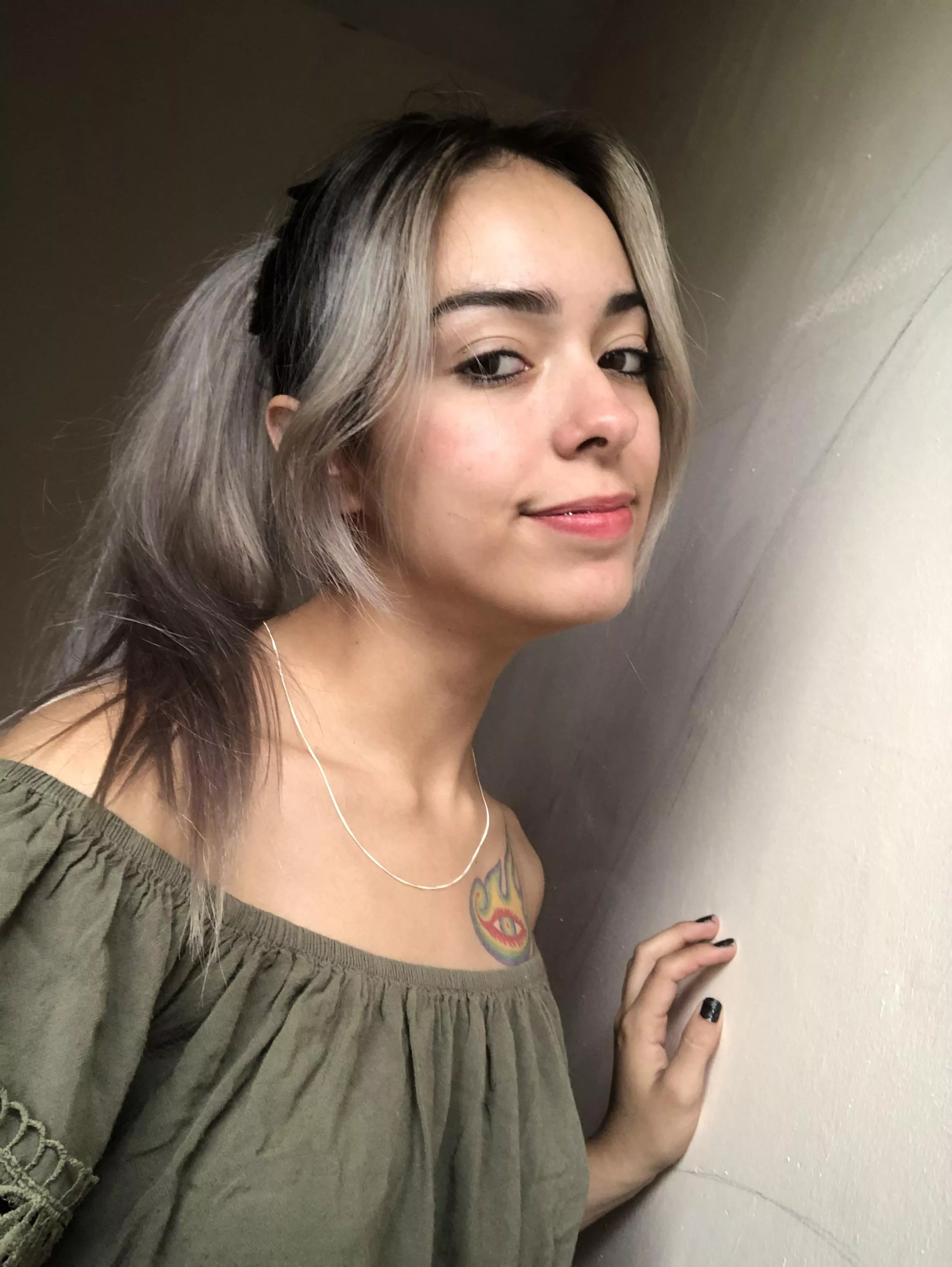 A simple smiling selfie :) [IUTR]