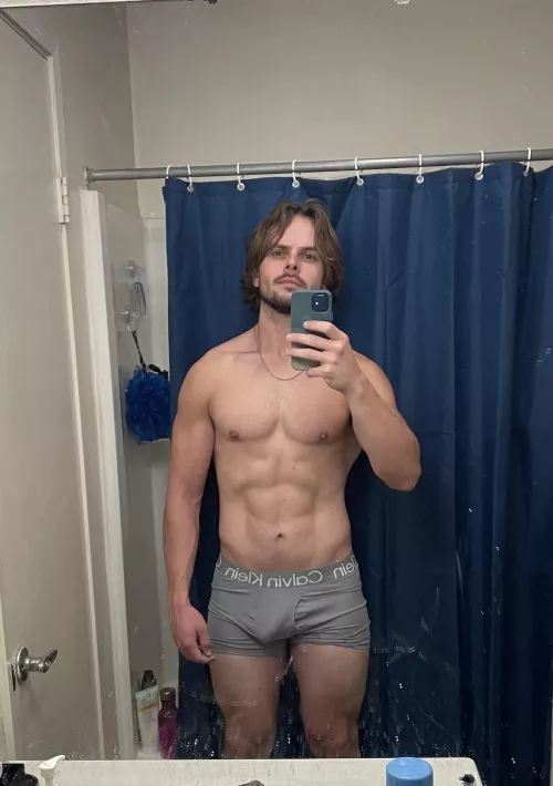 Are dirty mirrors a red flag? 😬