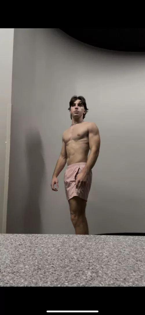 are gym pics allowed? ;)