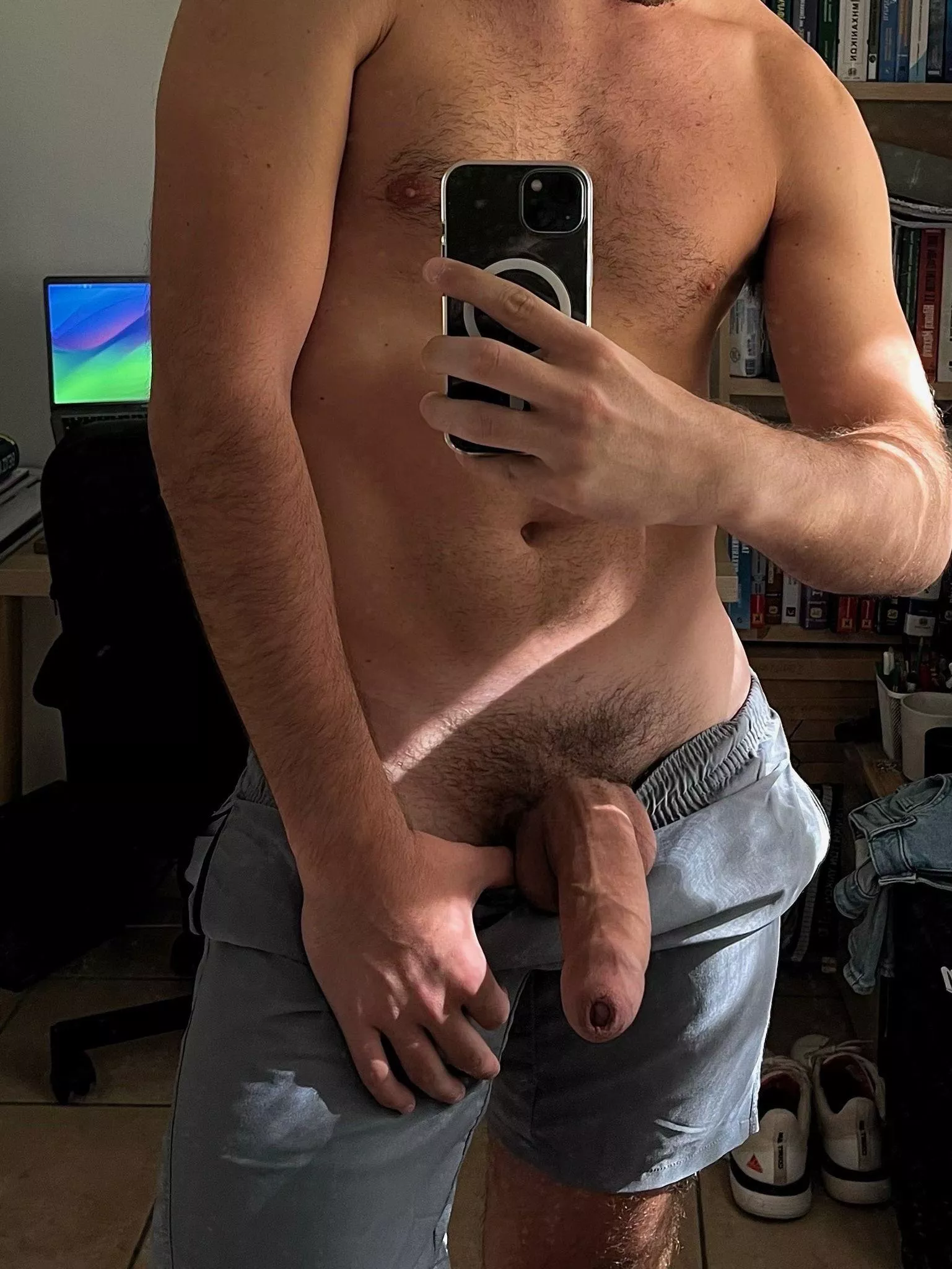 Be honest, can I get a nice feel of your throat pls? 😈