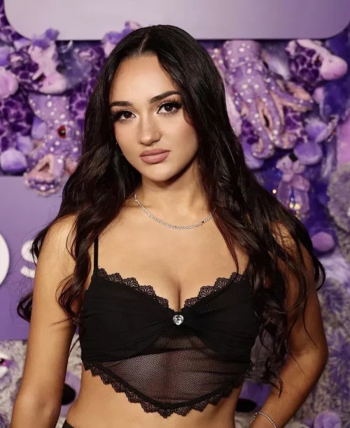 do you prefer modest or revealing? | maddie joy