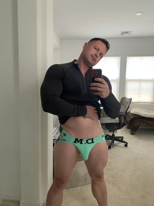 Do you want to see the back?!? (38)