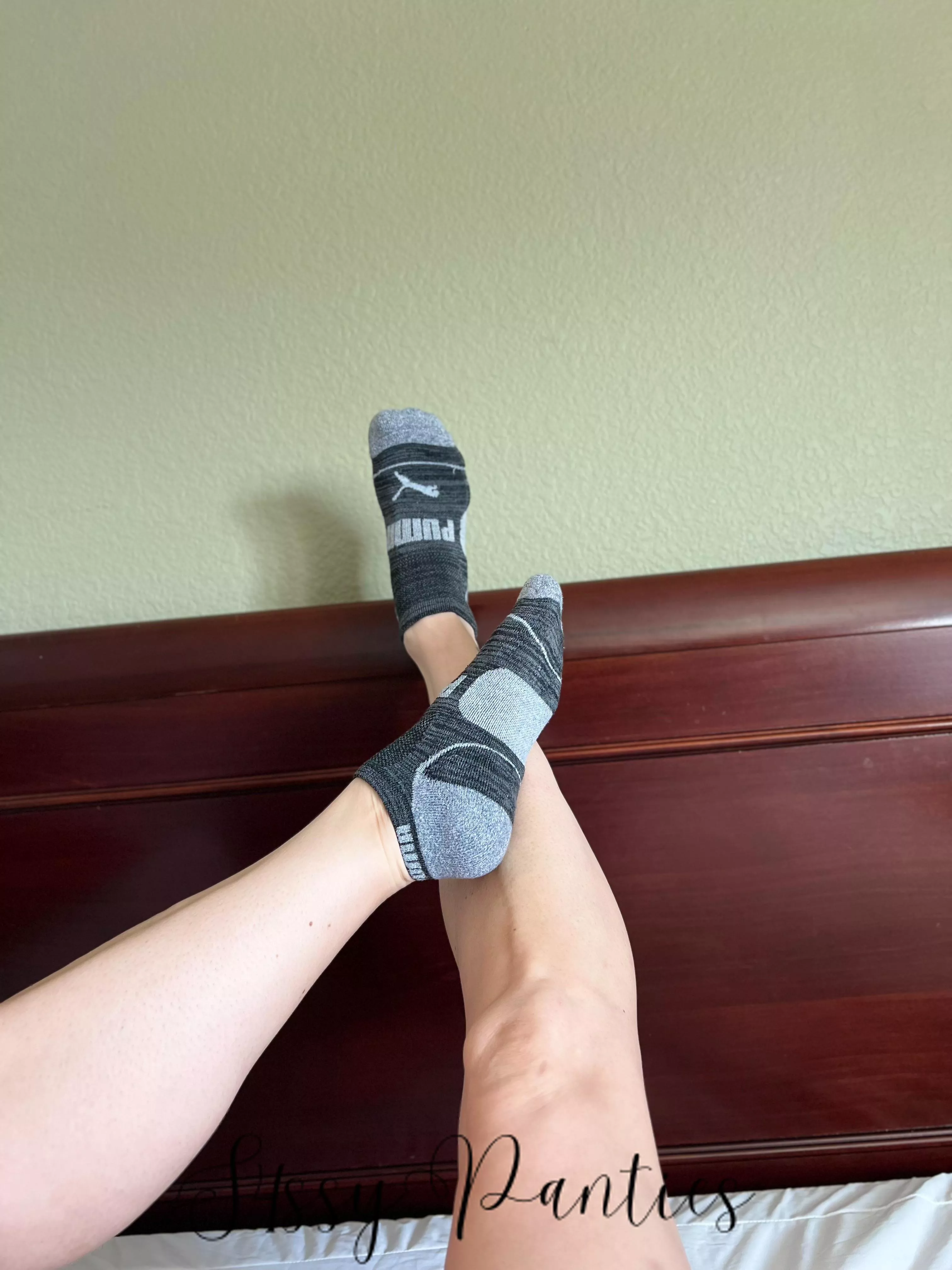From sweaty gym socks to sexy thigh highs, I got socks for you. See pinned post for my sock drawer and dm to get yours. [selling][usa] Starting at $20