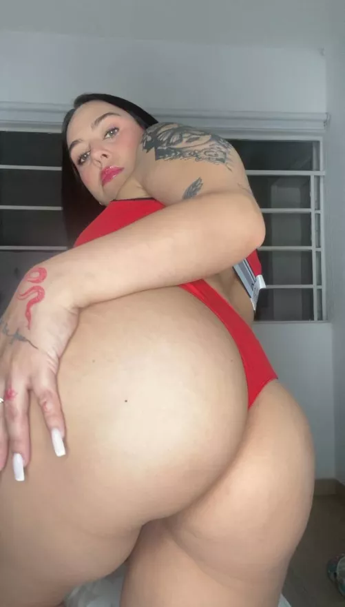 Gonna Give Your Jaw a Workout Now, Boys