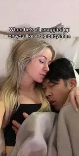 Hold your man like you'd protect him with your life 🥺 Hold your man like you'd protect him with your life 🥺