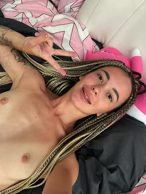 I accidently sent that photo to my stepfather oops