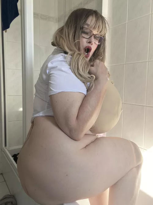 im 62 and we don't come much plump than this