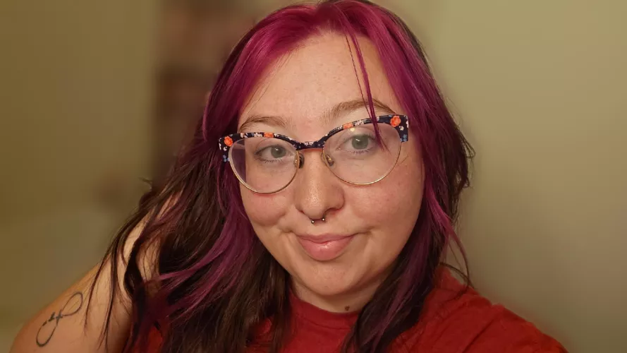 lil no makeup selfie with my new hair