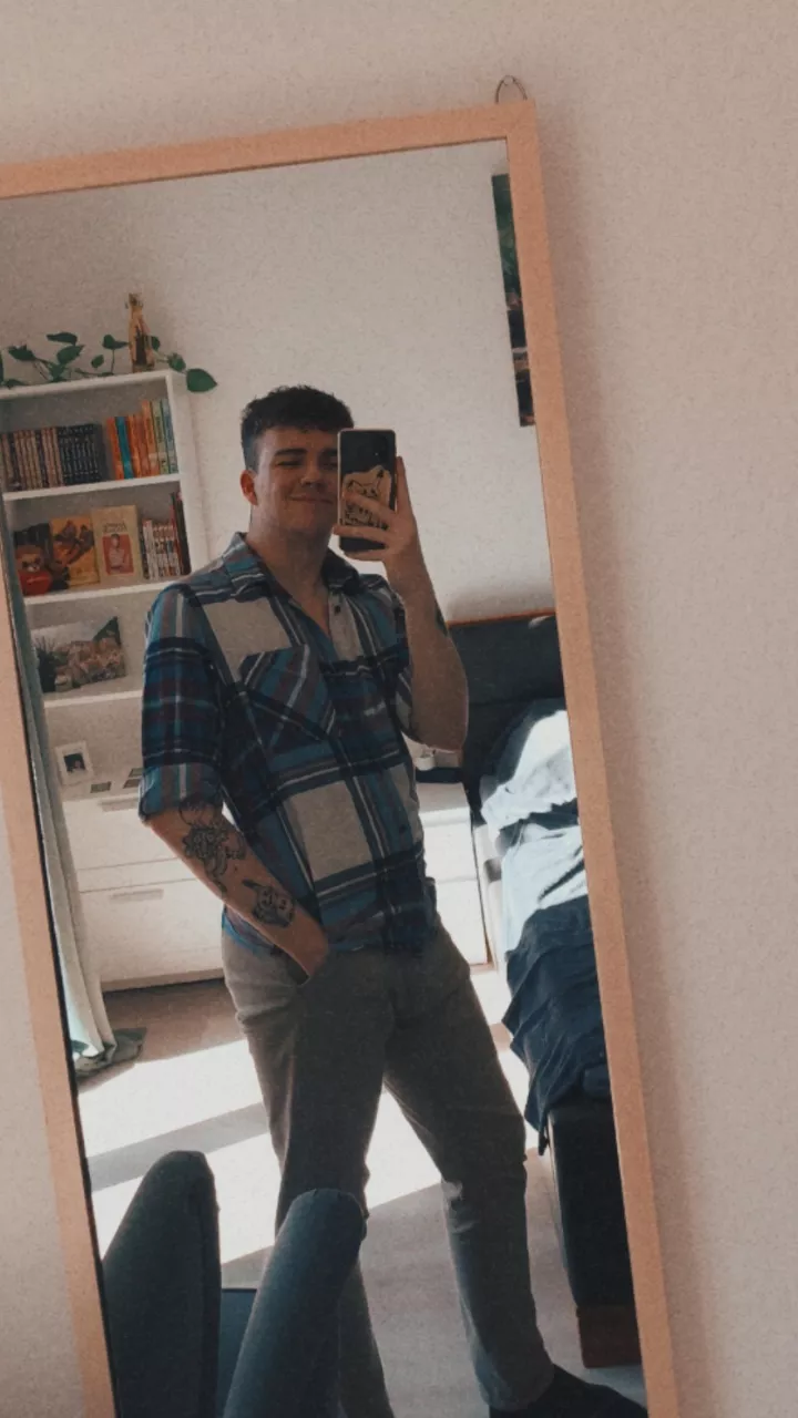 Taking a break from starfiel :) wanna chat?