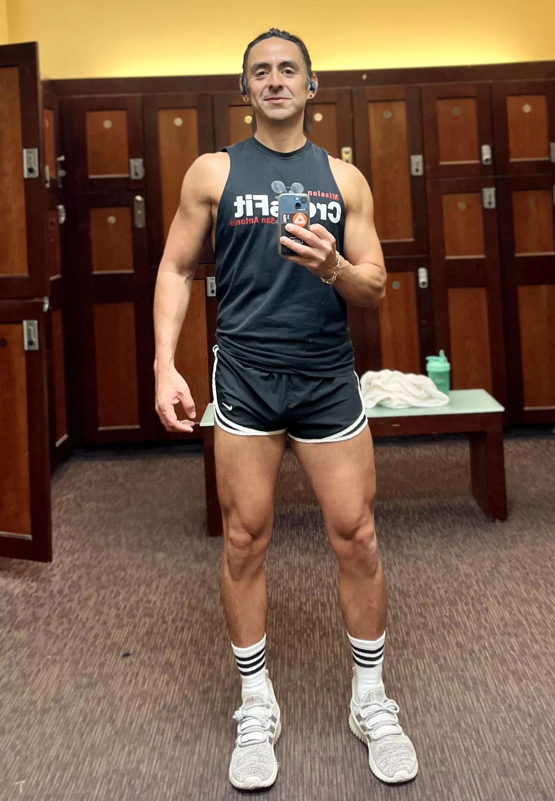 This is an optical illusion. I am not this tall! Lol