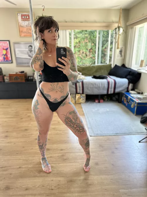 Trinaa (@trinaa) [onlyfans]