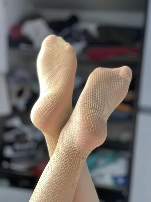 Wanna taste my feet?