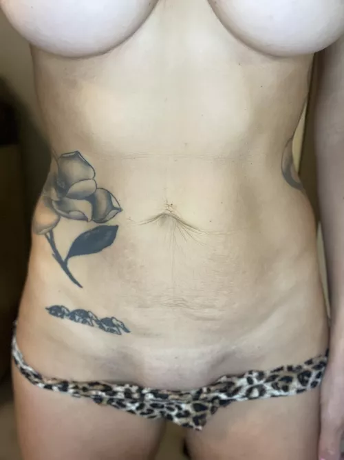 Would you like to get a taste of my Hot Mom body?