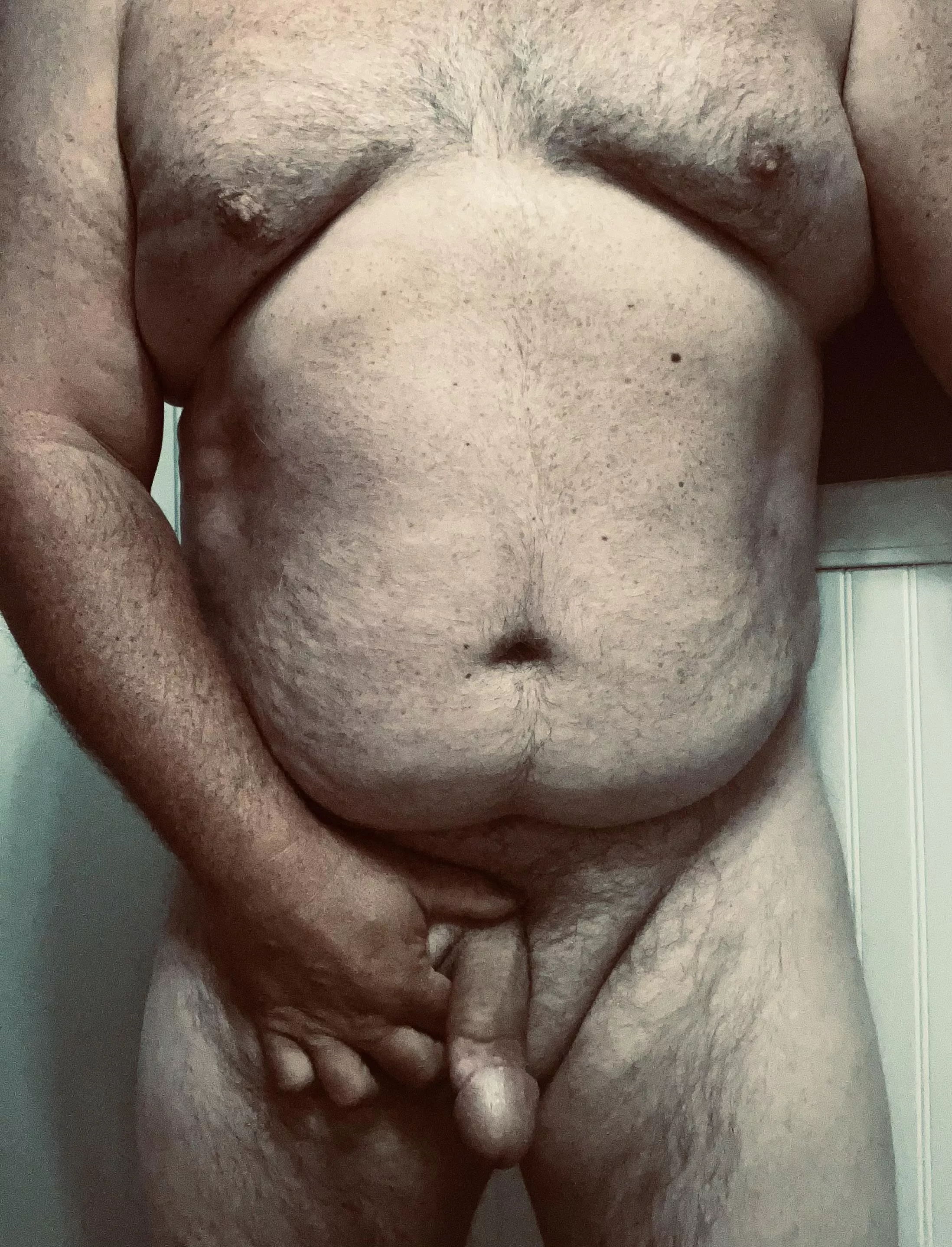 (46) Morning wood!