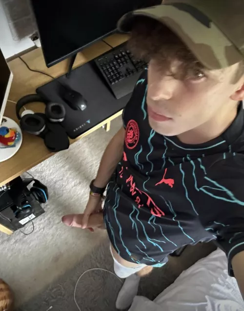 Anyone down to game?