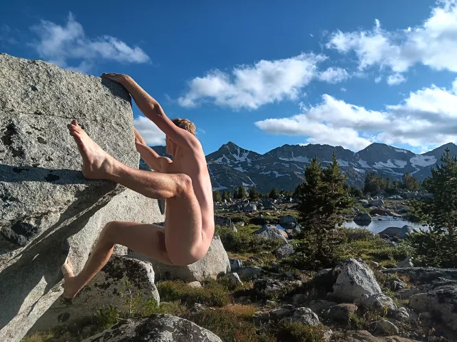 Anyone have tips for heal hooking naked? I kept slipping off!