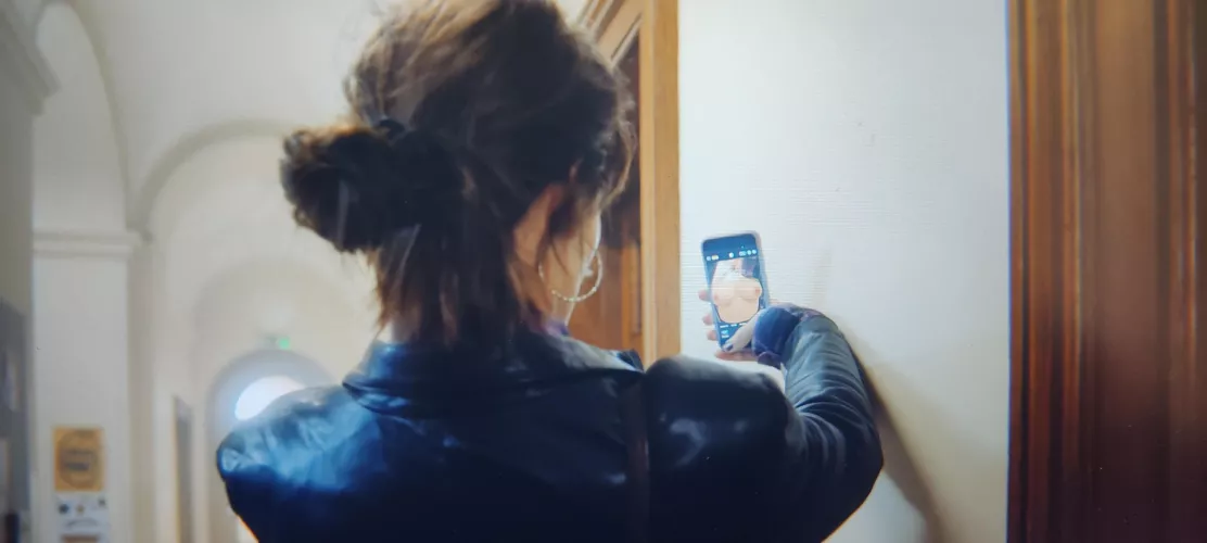 Emma Mackey in Sex Education S4 E1