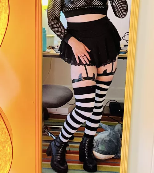 Femboy Addams 🕸️👻