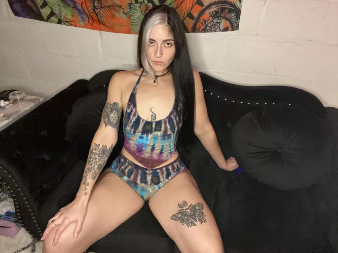 goth girl goes ✨natural✨